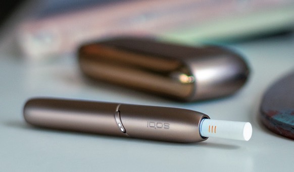 IQOS 3 Holder and Charger